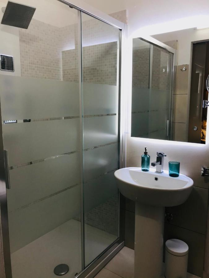 Amuri Room2 Катания Екстериор снимка